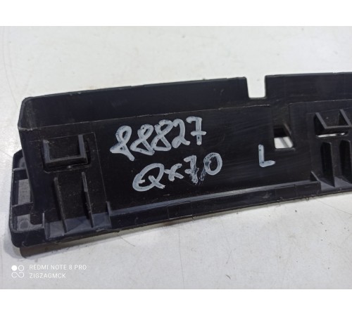 Воздушный дефлектор лобового стекла левый