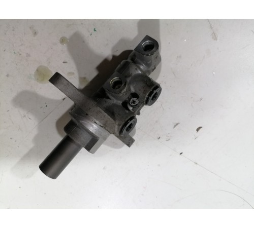 Главный тормозной цилиндр