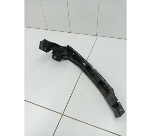 Кронштейн переднего бампера правый верхний