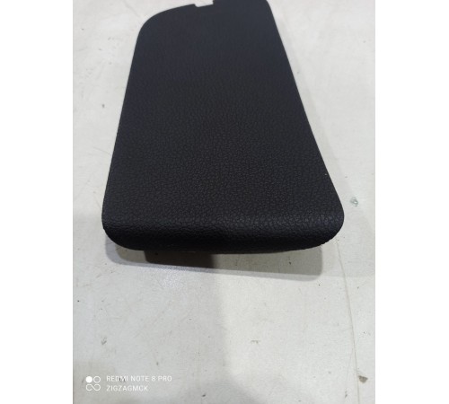 Обшивка двери багажника (левая)