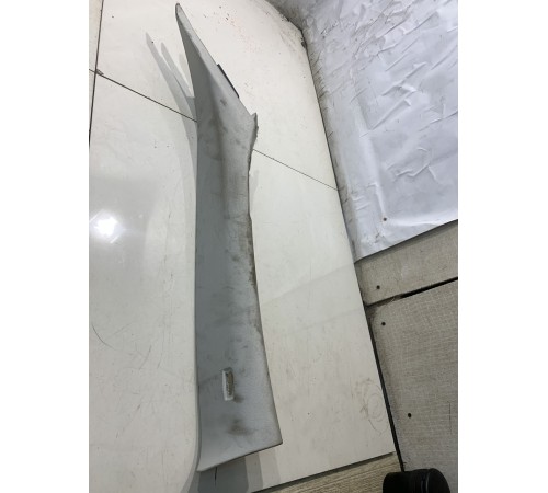 Обшивка стойки (передняя, левая)