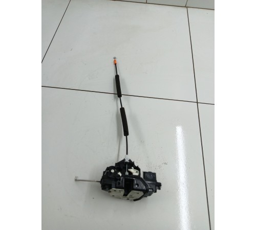 Замок двери задний правый