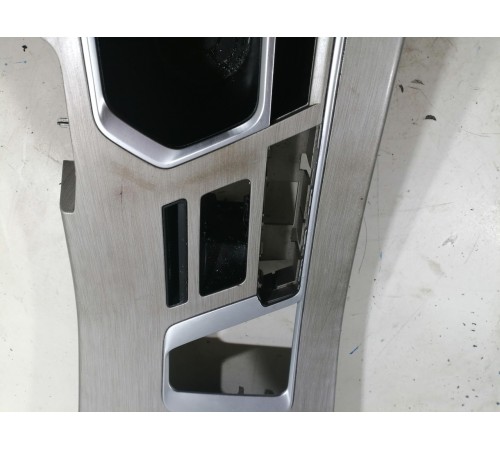 Накладка центральной консоли декоративная