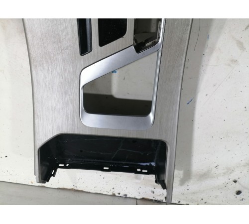 Накладка центральной консоли декоративная