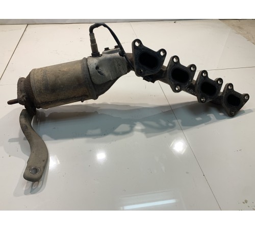 Левый выпускной коллектор (без катализатора)