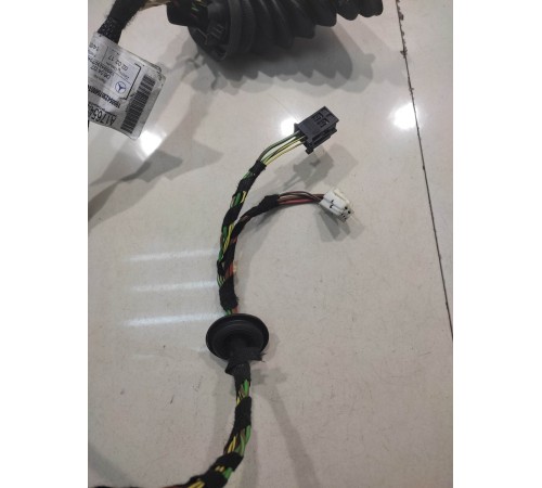 Электропроводка двери(передняя правая)