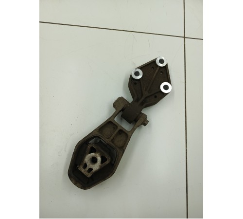 Опора двигателя задняя