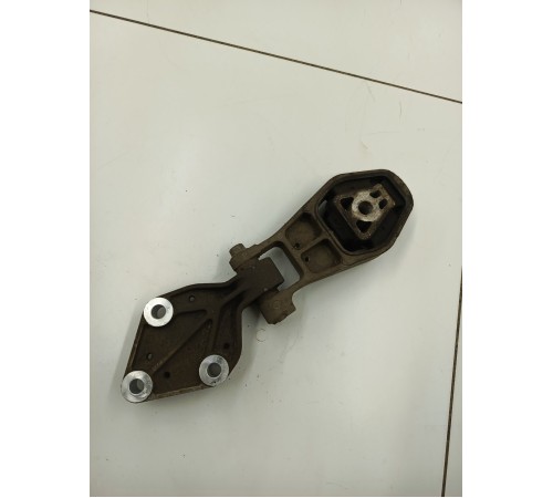 Опора двигателя задняя