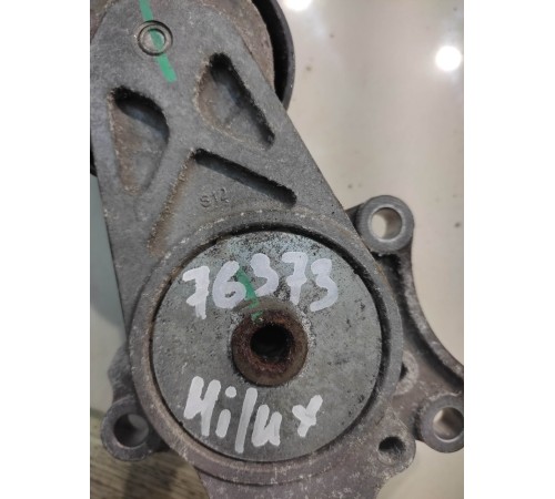 Ролик-натяжитель с кронштейном