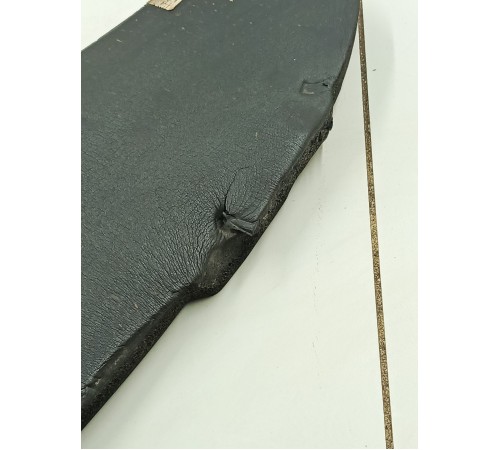 Пыльник крыла передний правый