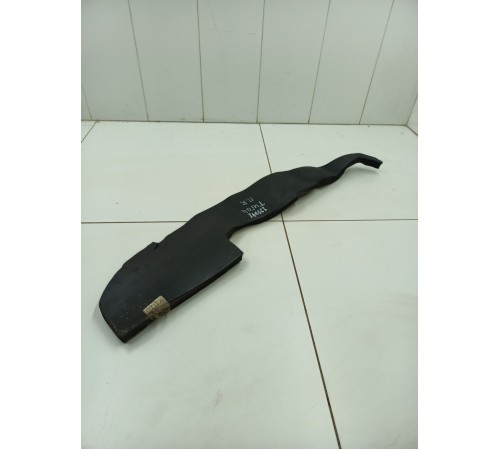 Пыльник крыла передний правый