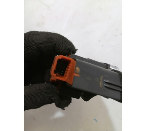 Блок кнопок центральной консоли многофункциональных