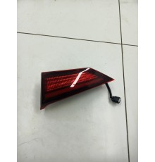 Фонарь крышки багажника правый внутренний