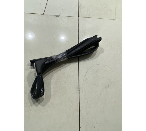 Уплотнитель стекла двери (задний левый внутренний)