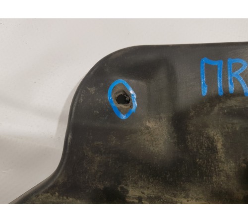 Брызговик передний правый