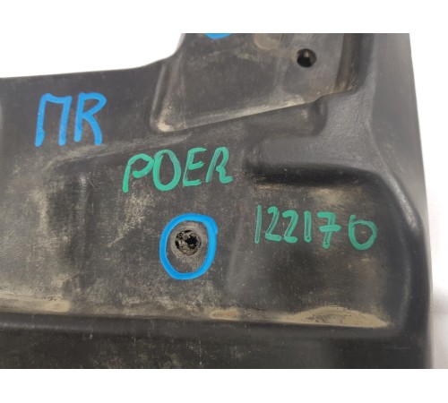 Брызговик передний правый