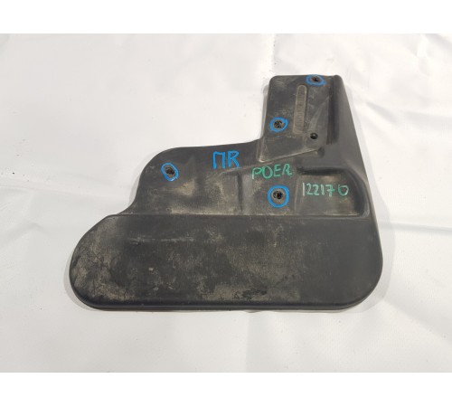 Брызговик передний правый