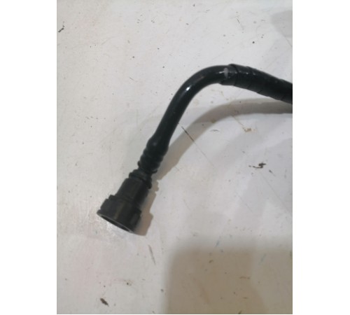 Трубка абсорбера топливных паров