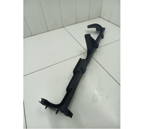 Кронштейн полки багажника левый