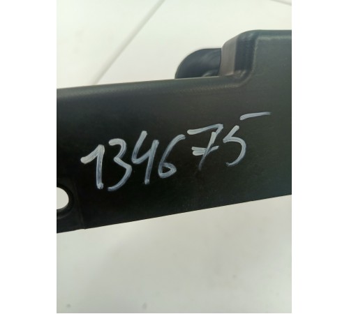 Кронштейн полки багажника левый