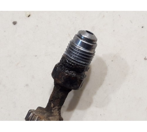 Тормозной шланг(передний правый)