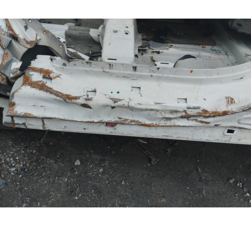 Порог со стойкой левый