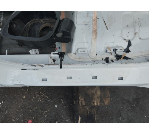 Порог со стойкой левый