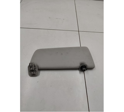 Козырёк левый