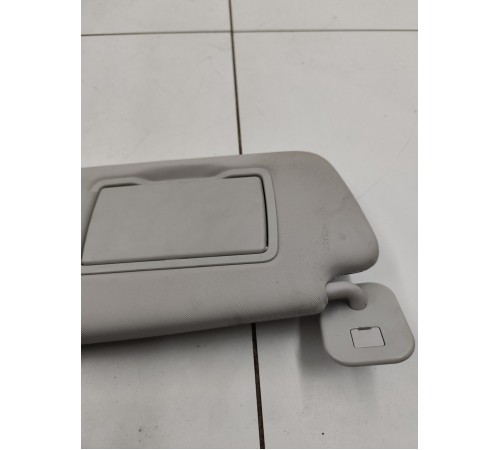 Козырёк левый