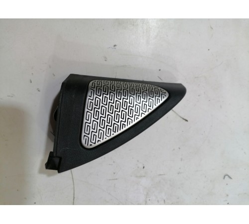 Динамик двери с накладкой передний левый, уголок