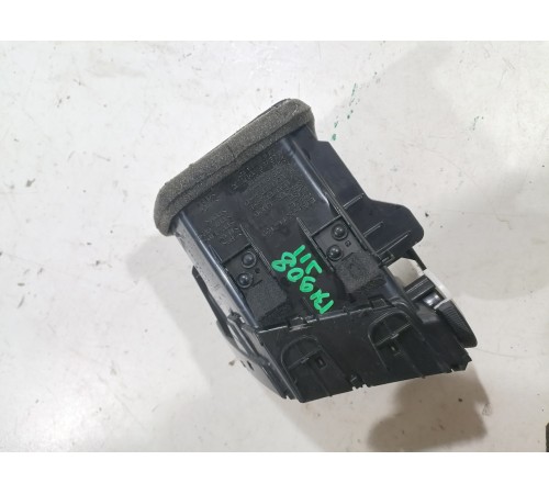 Дефлектор воздушный левый