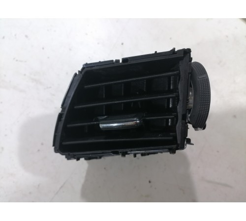 Дефлектор воздушный левый