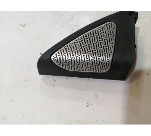 Динамик двери с накладкой передний левый, уголок