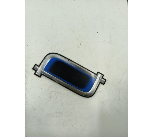 Эмблема решетки радиатора