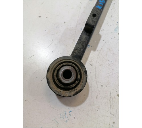 Продольная тяга подвески (задняя, правая)