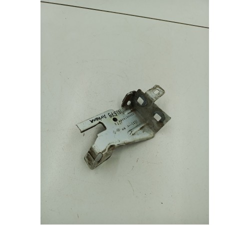 Кронштейн передней фары правый