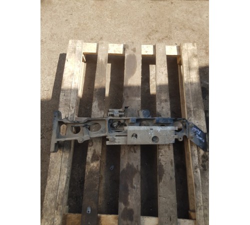 Кронштейн крепление глушителя