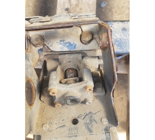 Кронштейн крепление глушителя