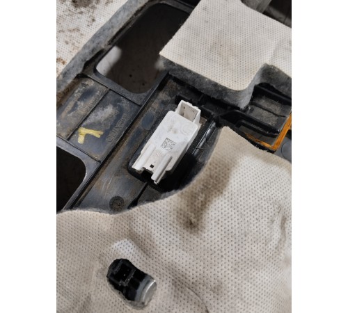 Накладка торпедо под бардачок