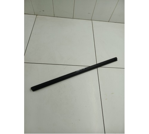 Уплотнитель стекла задний левый