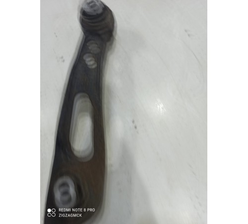Рычаг передний левый