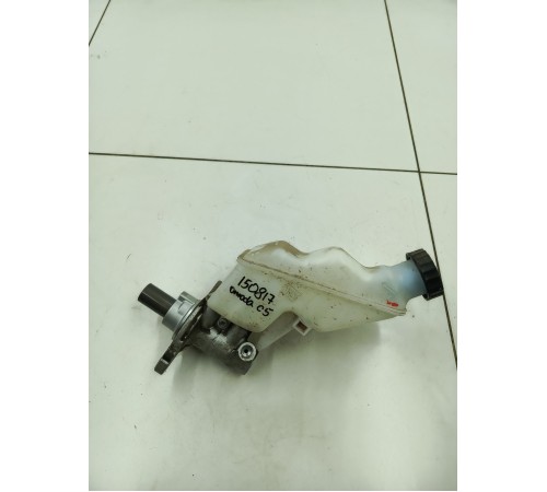 Главный тормозной цилиндр в сборе