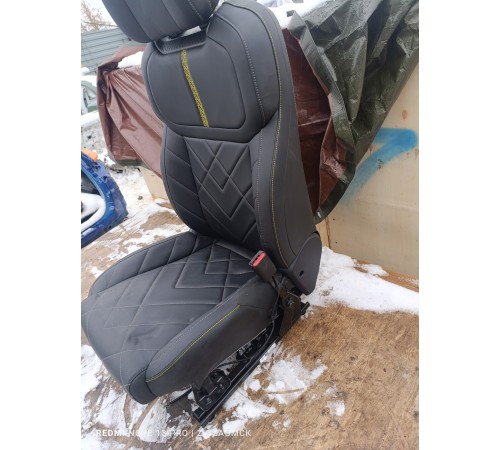 Сиденье переднее правое