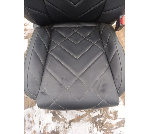 Сиденье переднее правое