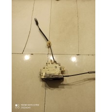 Замок двери (задний правый)