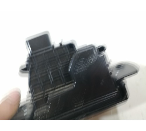 Замок крышки багажника