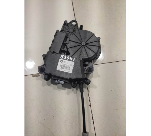 Доводчик замка крышки багажника