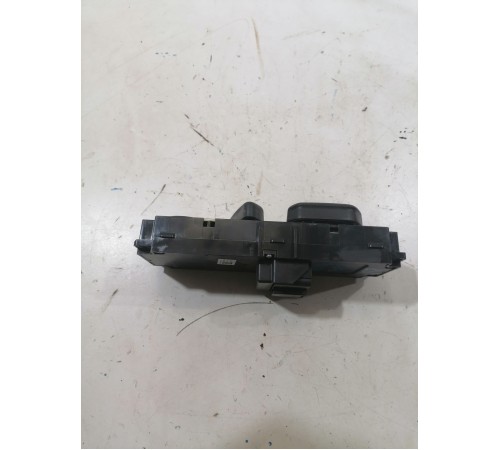 Кнопки регулировки переднего правого сиденья