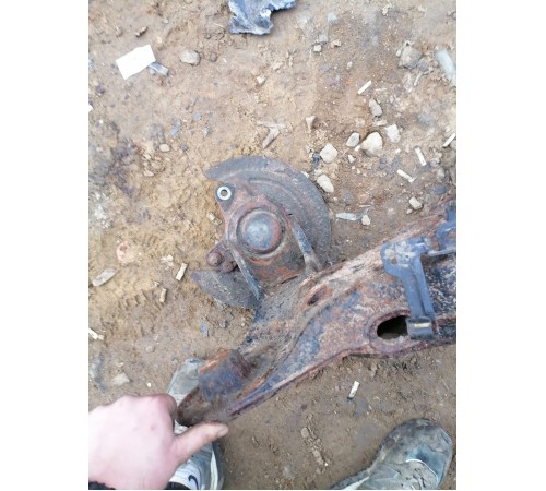 Рычаг подвески задний левый