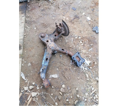 Рычаг подвески задний левый